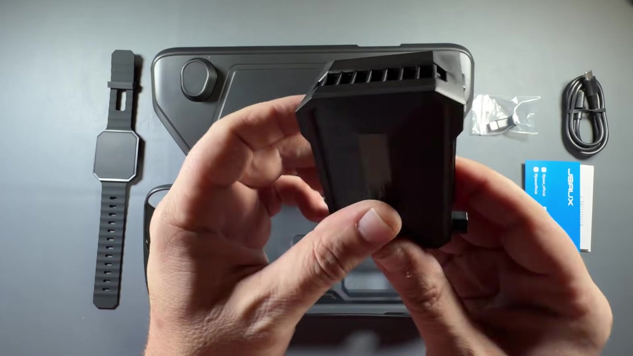 JSAUX cooling fan from the ModCase Cooler Kit