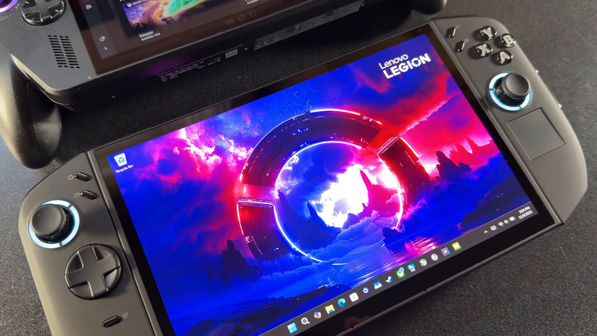 Lenovo Legion Go 2 8.8-inch OLED display